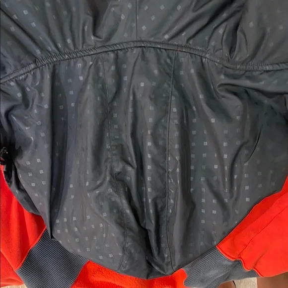 Nike Red and Black Full-Zip Hoodie - Picture 6 of 7